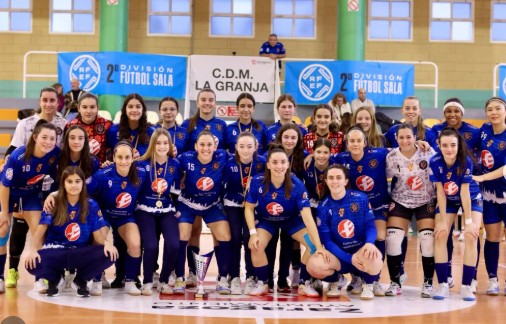 Equipo con equipación personalizada